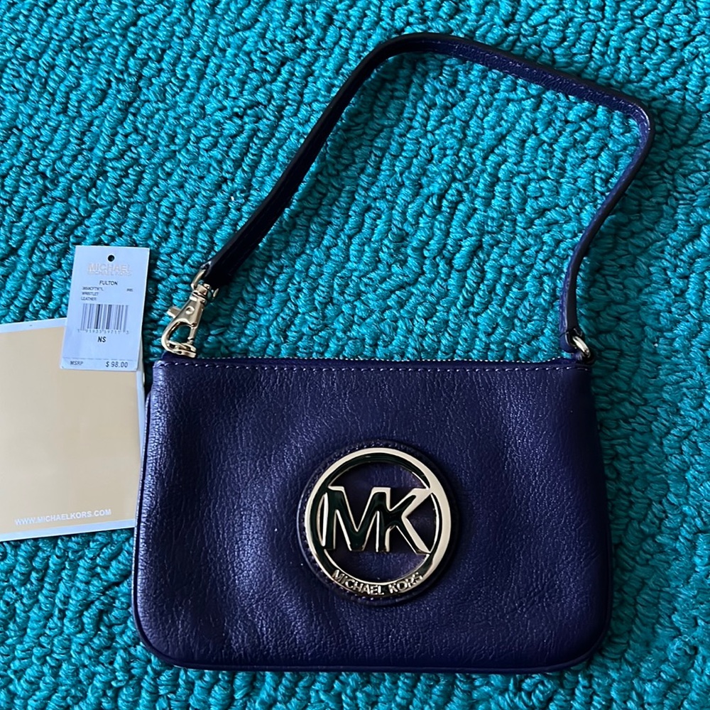 New Michael Kors wristlet